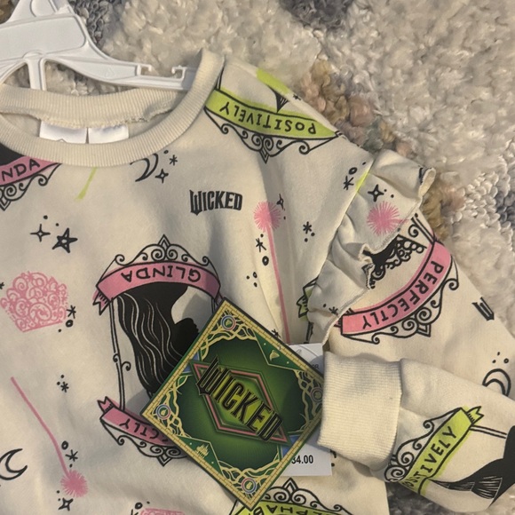 Wicked Set - Picture 3 of 4